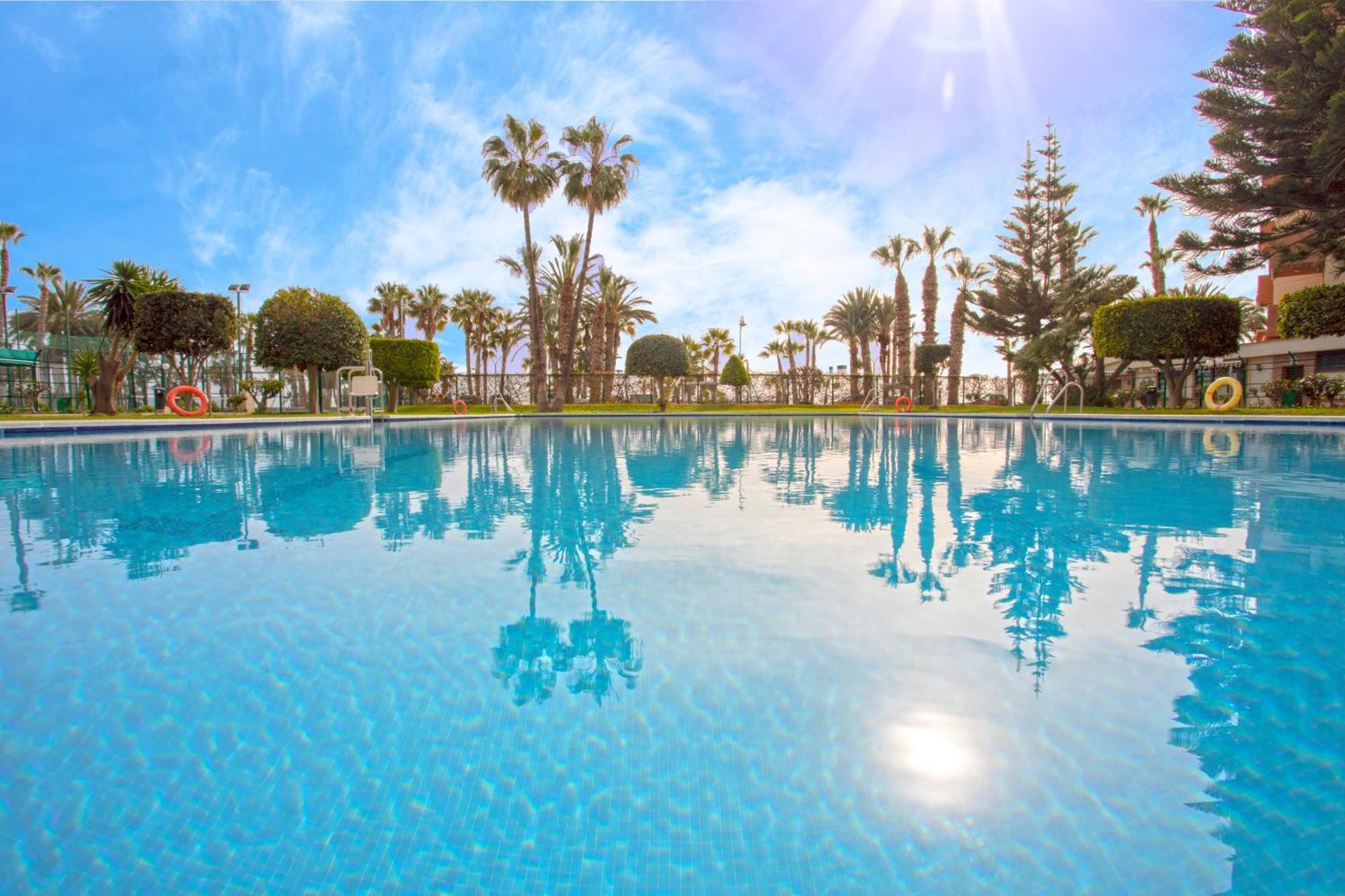 1004 - Beachfront Apartment On El Paseo, 4 Pers - Air Conditionning - Wi-Fi - Smart Tv Альмуньєкар Екстер'єр фото
